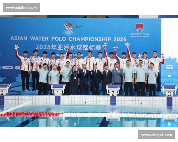 激烈角逐水球赛场团队协作与个人技艺的完美融合 - 副本 (2) - 副本 激烈角逐水球赛场团队协作与个人技艺的完美融合 - 副本 (2) - 副本