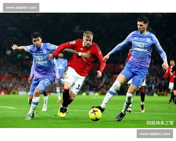 足球赛事极速直播全程跟踪精彩瞬间实时更新尽享每一场比赛的激烈对决 - 副本 - 副本 - 副本 - 副本